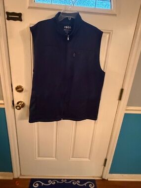 Izod Men's Navy Full-Zip Sleeveless Vest